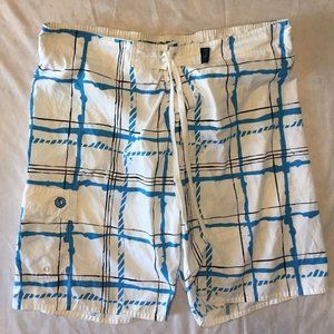 Venom Surf Shorts Men's White Blue Plaid Mesh Lined Swim Shorts Size XXL